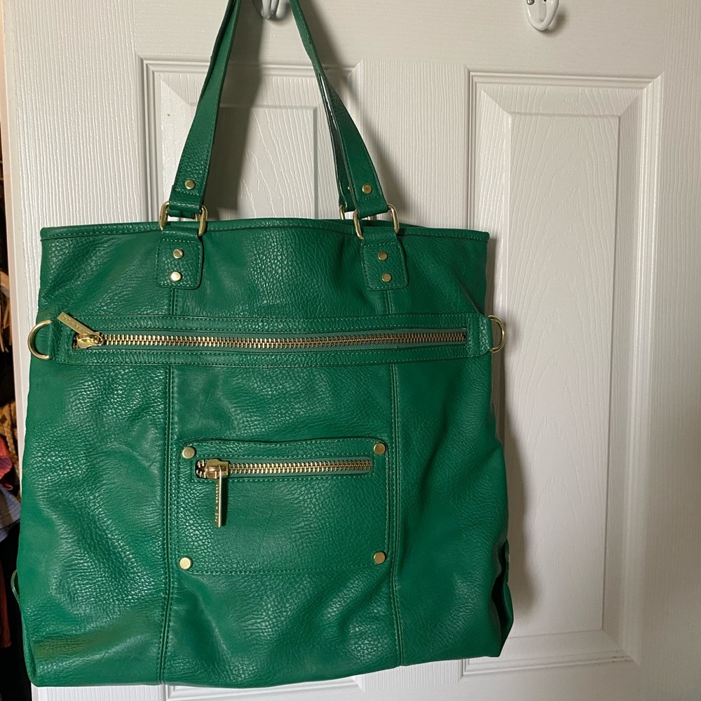 Olivia & Joy tote handbag w/gold hardware